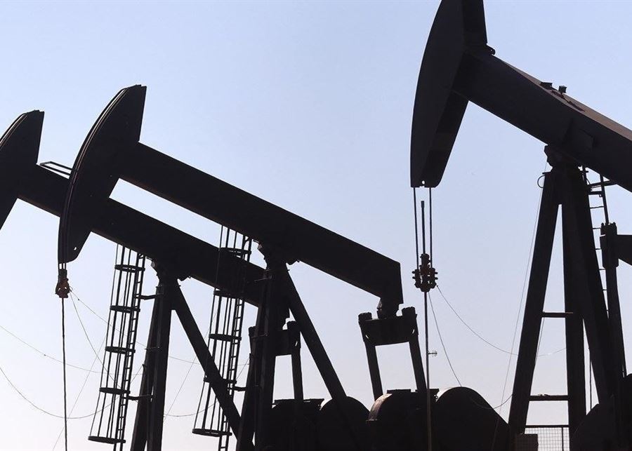 أسعار النفط تقفز 3 في المئة بعد الضربة الإسرائيلية على إيران